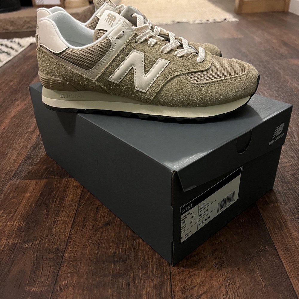 Women’s New Balance 574 Sneakers